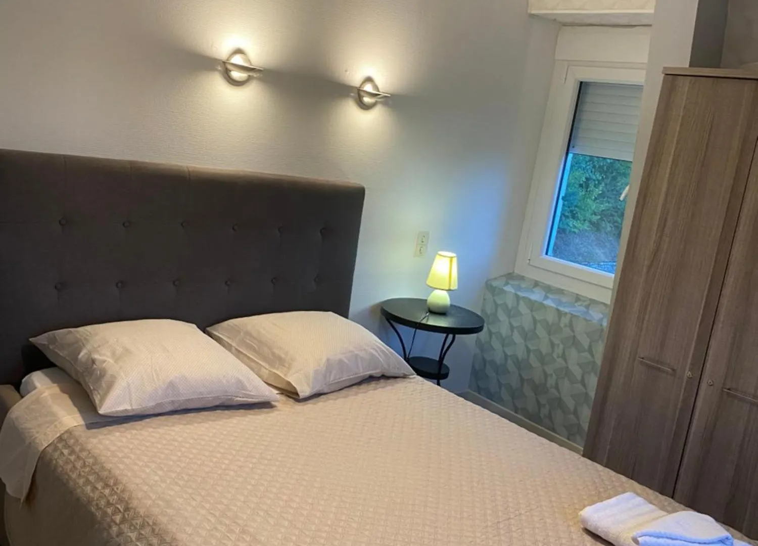 La Casa Du Port, Chambres, Suite Privee, Appartement Avec Vue Sur La Riviere Capendac 0*,  France